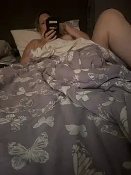 juicylucymeow online show from July 8, 12:13 am