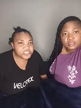 BeverlyQueen15 online show from May 10, 9:50 pm