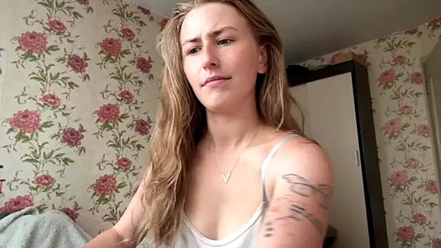 MissAnneli online show from July 22, 9:32 am