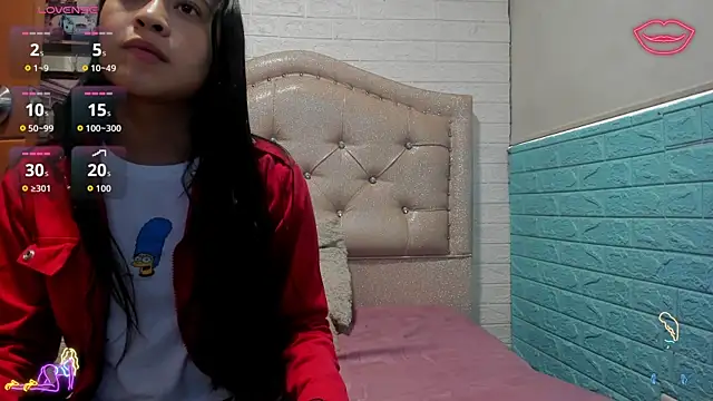 LITTLE-NESSA online show from May 1, 3:15 pm