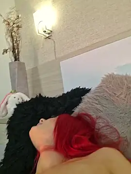 Scarlet Evanss  online show from May 27, 8:06 pm