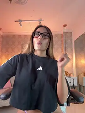 SERENAA   online show from May 18, 3:16 am