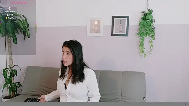 Zara Fire online show from May 22, 9:24 pm