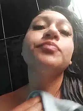 LatinSquirtBaby online show from May 13, 2:56 pm