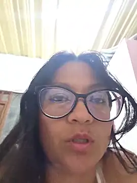 LatinSquirtBaby online show from May 23, 8:07 pm