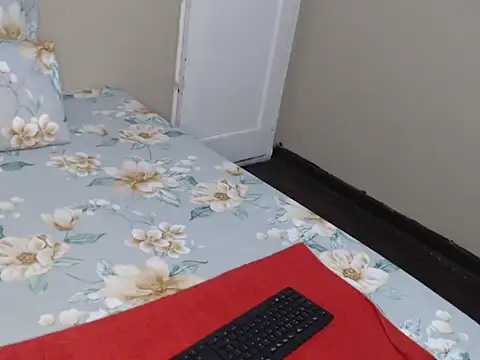 YourShySweetGal online show from March 18, 4:34 pm