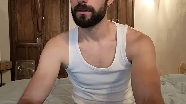 AmicisegretiITA online show from May 3, 9:45 am