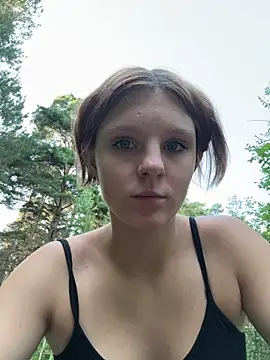 NinaParri online show from July 25, 11:17 am