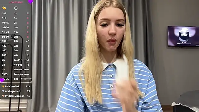 MelissaEvenns online show from June 18, 3:28 pm