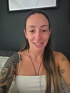 NicoleKaiser online show from July 1, 4:12 am