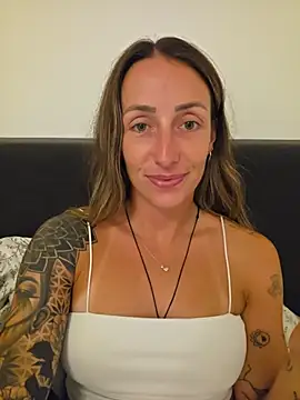 NicoleKaiser online show from July 28, 7:39 pm