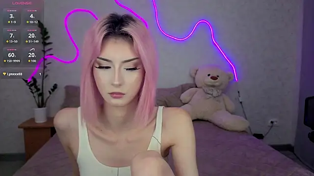 kittysocutie online show from July 14, 12:33 am