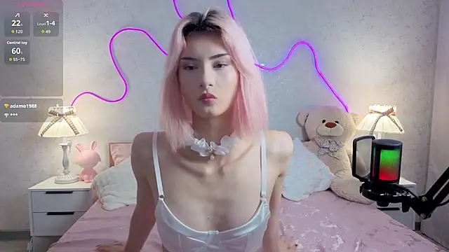 kittysocutie online show from July 20, 2:03 am