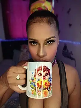 KAYLA 48  online show from July 22, 9:05 pm