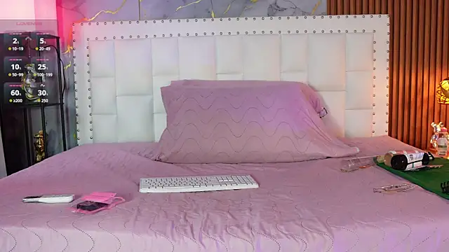 QuickHookupp online show from July 3, 3:23 am