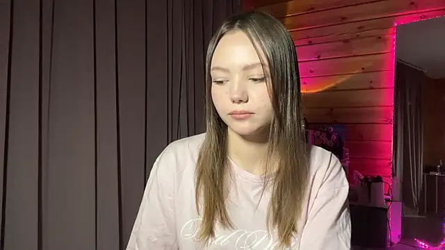 LenLen Solen online show from May 14, 1:28 pm