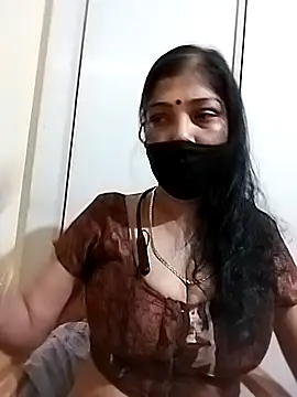 SanthiyaTamil01 online show from April 15, 8:42 pm