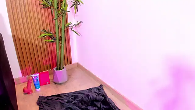 JazmyXXX online show from June 5, 7:53 pm