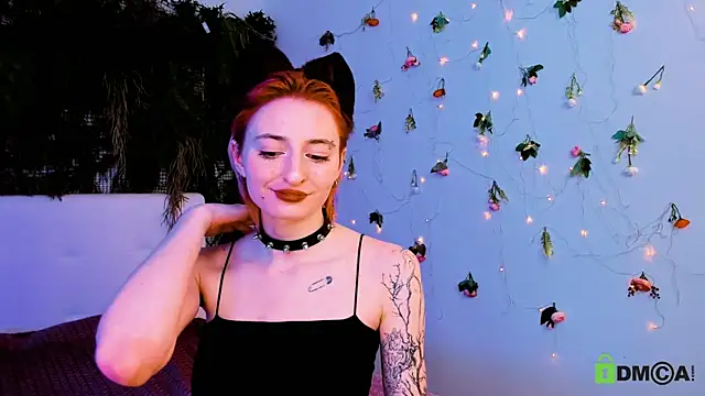 Kira  Cutie online show from May 16, 12:02 am