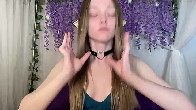 ElfGirlAna online show from June 4, 3:16 pm