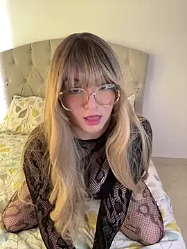 goonettemessy 1 online show from May 31, 6:20 pm