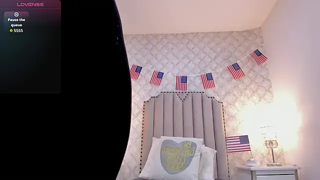 zoejenner  online show from July 5, 2:34 pm