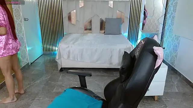 kolyn tay online show from June 14, 11:32 am