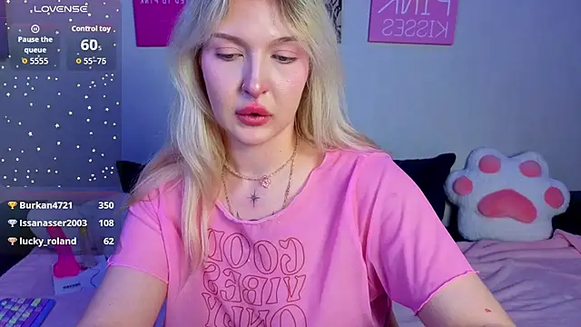 BlondieSummer online show from May 23, 5:55 pm