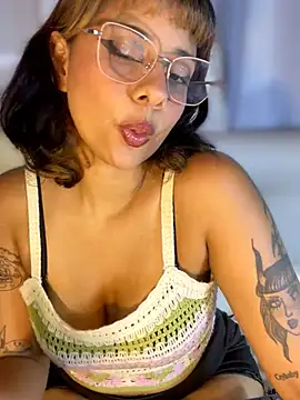 LeylaKnox online show from May 22, 7:34 pm