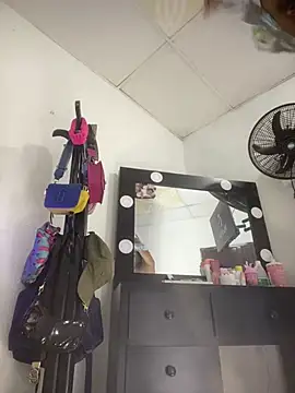 Blowjob-Queen  online show from July 29, 2:22 am