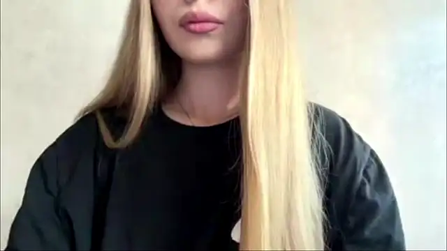 CarolineNine online show from July 15, 3:17 pm