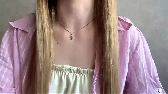 CarolineNine online show from July 1, 2:38 pm