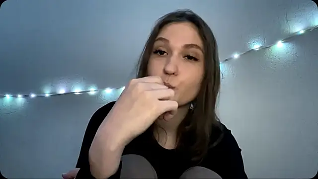 Juliajuicecam online show from April 20, 5:38 pm