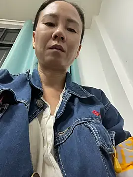 lilysister66 online show from July 25, 4:58 pm
