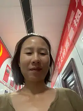 lilysister66 online show from July 16, 8:02 pm