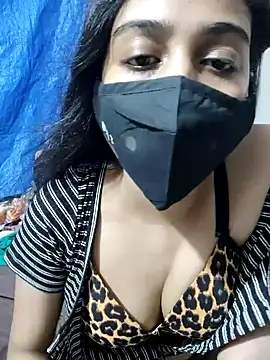 ALIZA FENDY online show from April 26, 7:11 pm