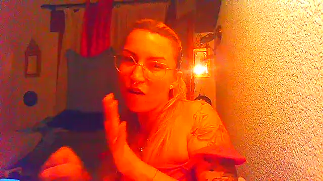 pamela661 online show from July 22, 8:21 pm