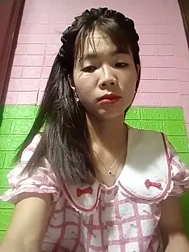 AmyLinee01 online show from May 27, 5:48 am