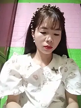 AmyLinee01 online show from May 28, 6:00 am