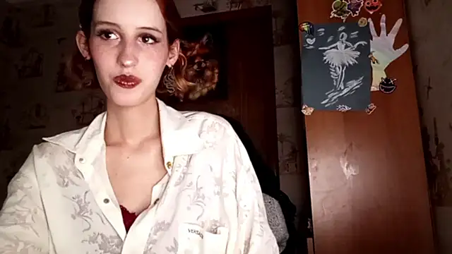 SirenFrost online show from May 26, 4:39 pm