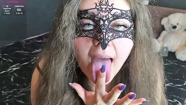 daddysgirl9978 online show from May 20, 1:19 pm