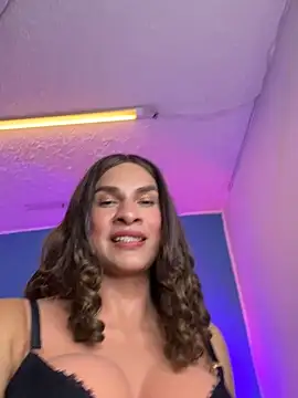 Honey  kiss online show from May 15, 11:40 pm