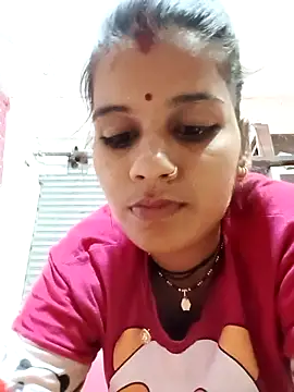 Raveena0990 online show from May 26, 3:00 pm