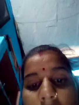 Raveena0990 online show from May 22, 2:42 am