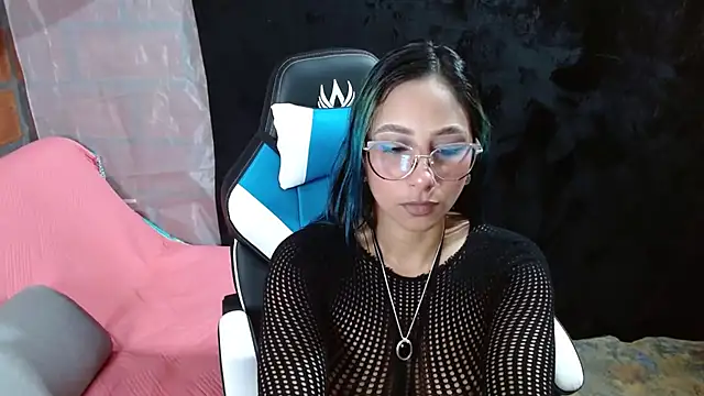 CataLopezzz online show from July 25, 1:34 am