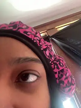 brilove22 online show from June 4, 7:51 pm