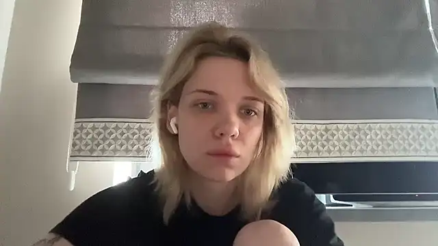 TenderChloe online show from June 19, 9:24 am