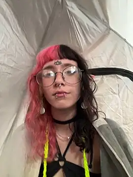 Moon  online show from May 9, 10:06 am