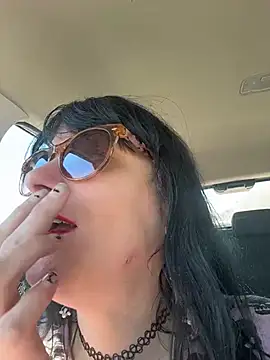 mango-kitty online show from May 12, 4:13 pm