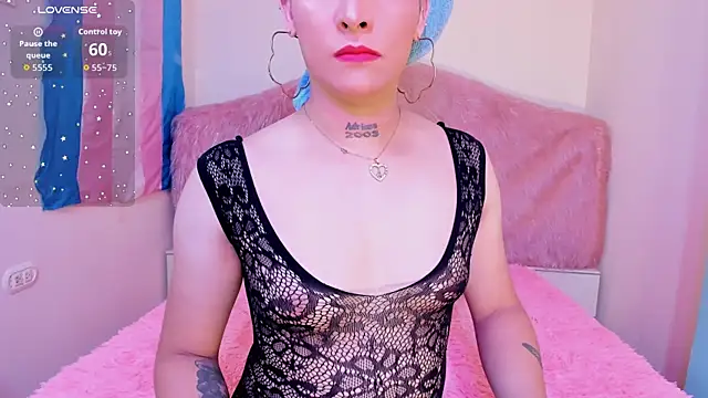 Skarlet Ruiz  online show from July 27, 10:18 pm
